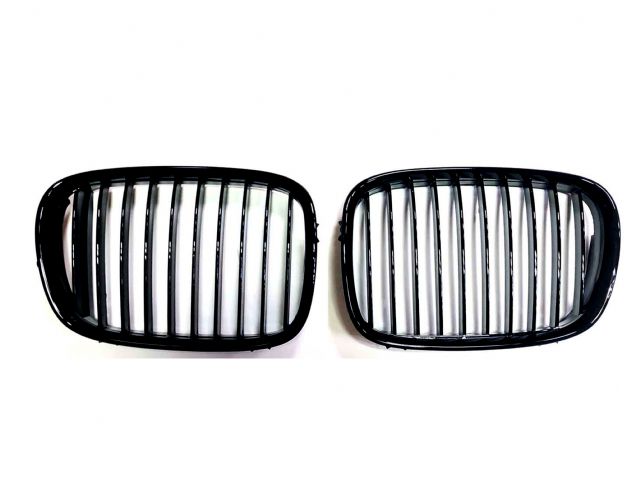 BMW 5 SERIES  E39 Sedan 4D GRILLE LH/RH