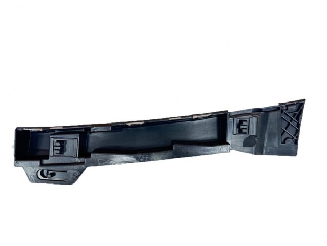 SIDE SKIRT BRACKET RH